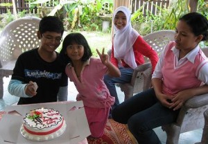 angah2 300x208 Ulangtahun kelahiran Angah 8/11/08