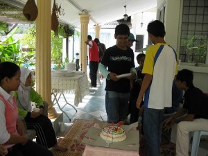 angah7 300x225 Ulangtahun kelahiran Angah 8/11/08