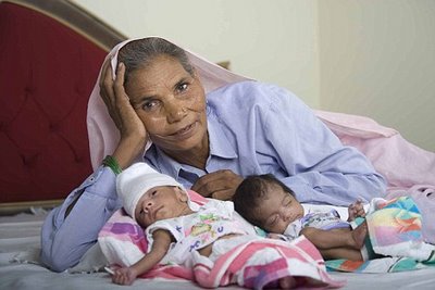 Omkari Panwar - ibu tertua di dunia ketika ini