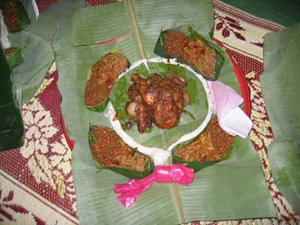 nasi ambeng jawa 333x250 Nasi Ambeng