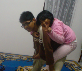 adik dan abang 285x250 adik dan abang