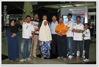 selamat jalan selamat jalan 323x220 Cintaku Tertinggal Di Malaysia