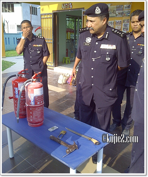 senjata tebusan tadika sungai abong senjata tebusan tadika sungai abong Murid Tadika Dijadikan Tebusan Di Muar ( Di Kemaskini )