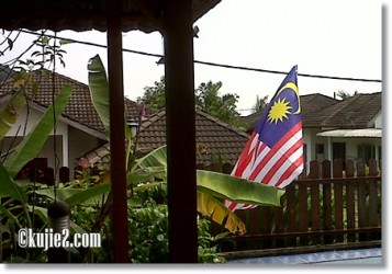 bendera malaysia hari kebangsaan