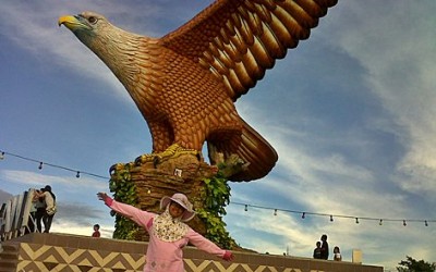 dataran helang langkawi 400x250 Kujie @ Langkawi Day#4