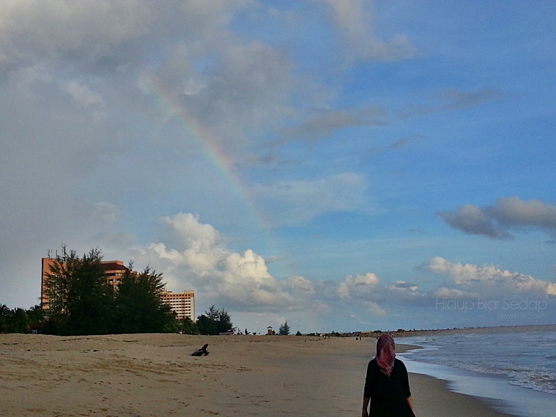 rainbow at beach